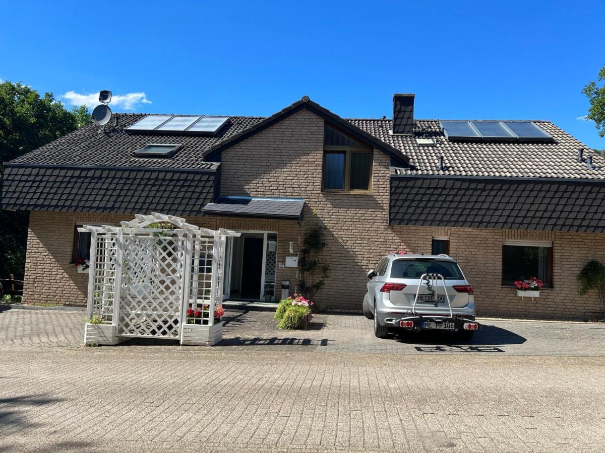 Gaestehaus Zum Buchenweg Hasenfeld Exterior foto
